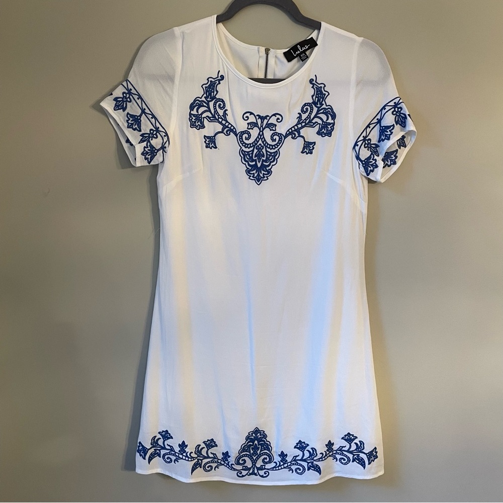 Lulus Greek/Italian style white dress LINED
